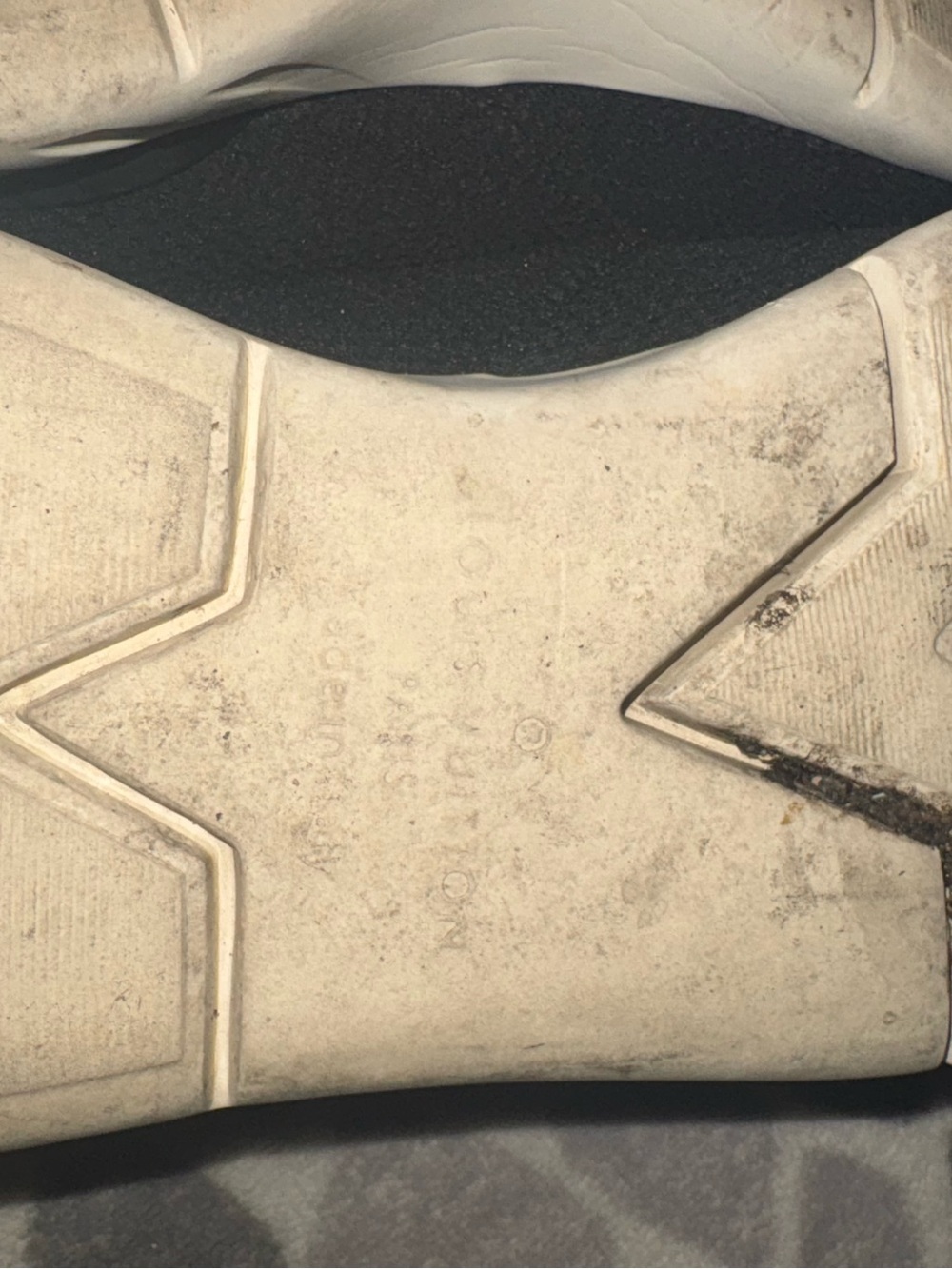 Louis Vuitton Black & Brown Monogram Low-Top Sneakers - Picture 2 of 5
